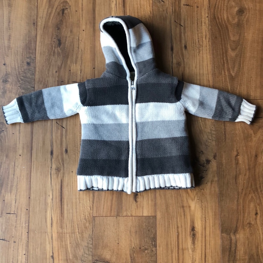 Unisex 3T children’s place linked sweater jacket